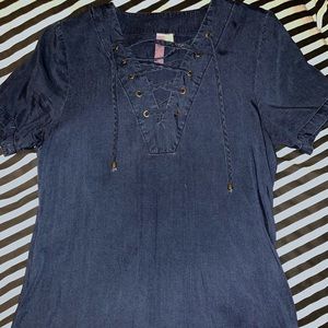 Francesca’s denim dress